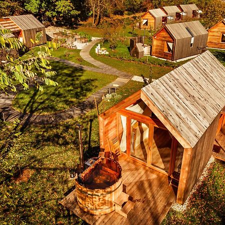 Glamping Mountain Fairy Tale Villa Bistrica pri Trzicu Kültér fotó