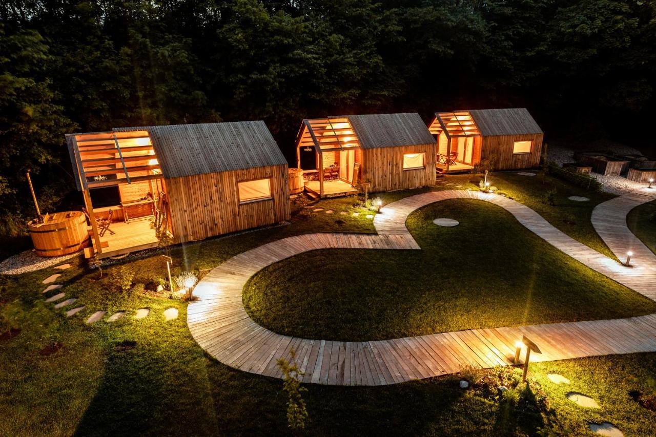 Glamping Mountain Fairy Tale Villa Bistrica pri Trzicu Kültér fotó