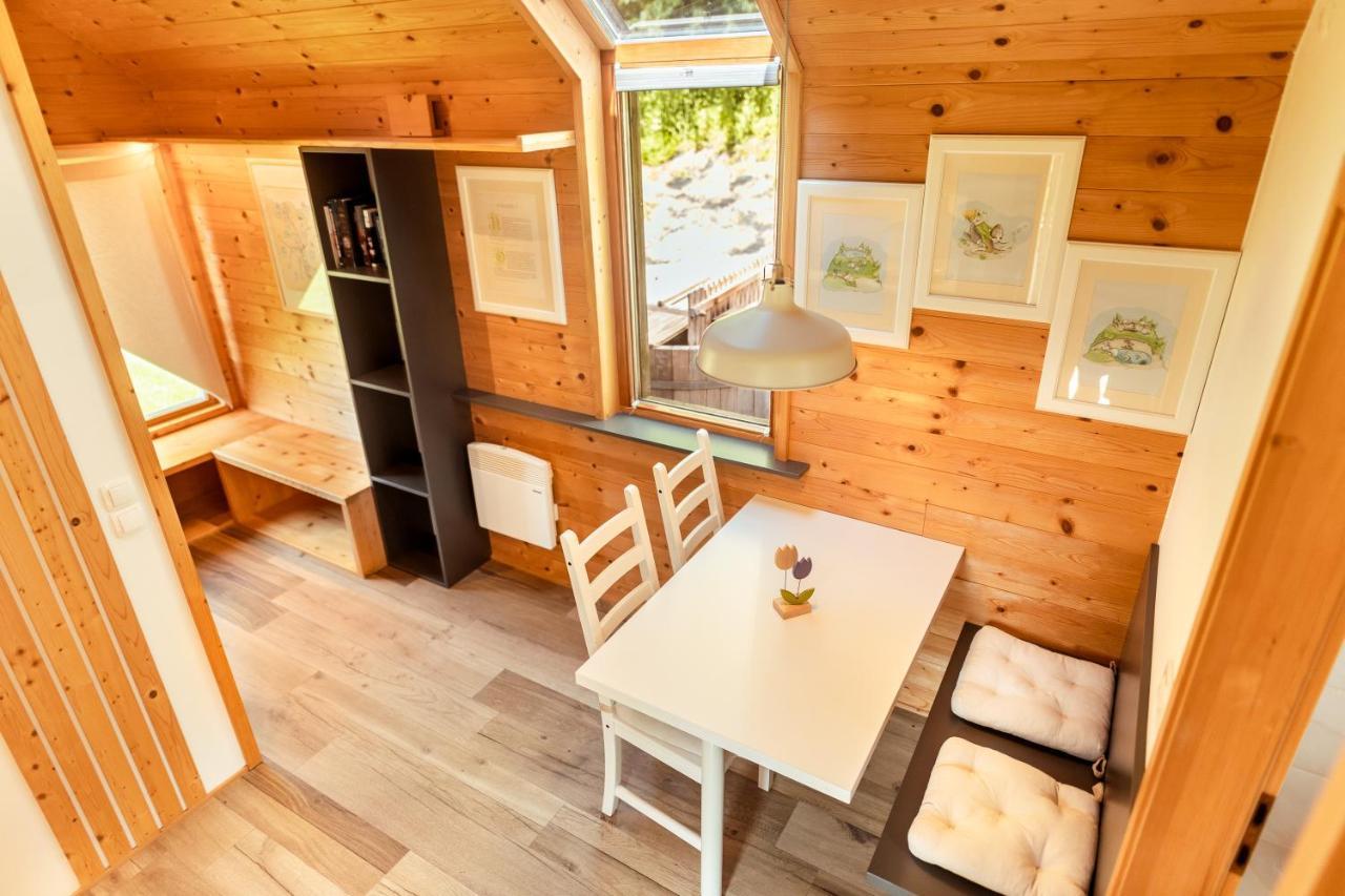 Glamping Mountain Fairy Tale Villa Bistrica pri Trzicu Kültér fotó